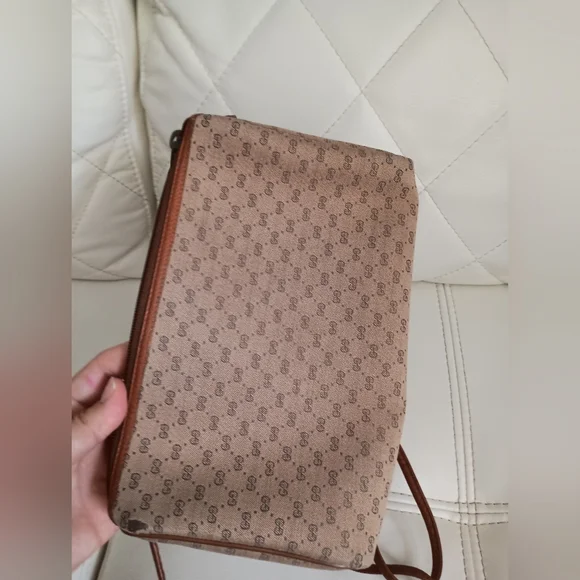 Authentic GUCCI Canvas Leather Micro GG Supreme Crossbody Bag - Picture 6 of 17